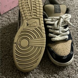 travis scott dunk size 7